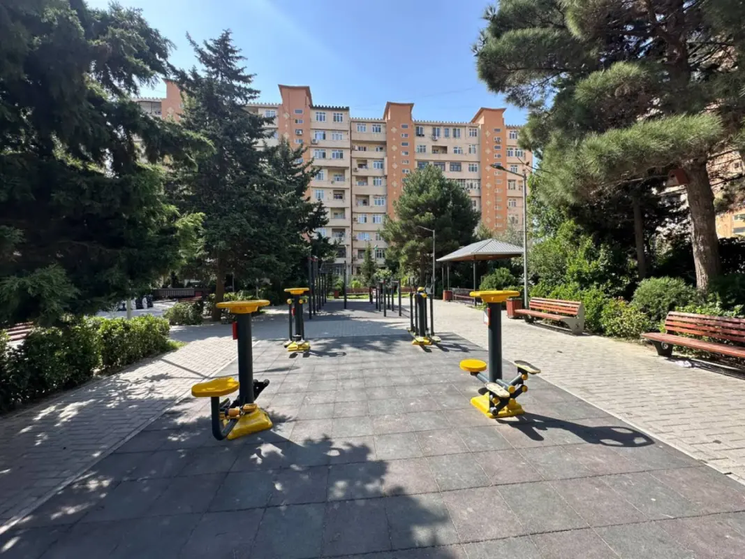 Satılır 1 otaqlı mənzil 40 m²