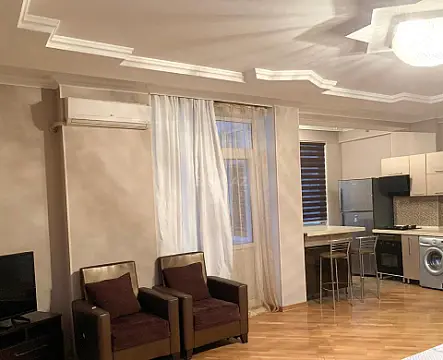 Kirayə verilir 2 otaqlı mənzil 95 m² — Bakı, Nizami 2 otaq 95.00 m²