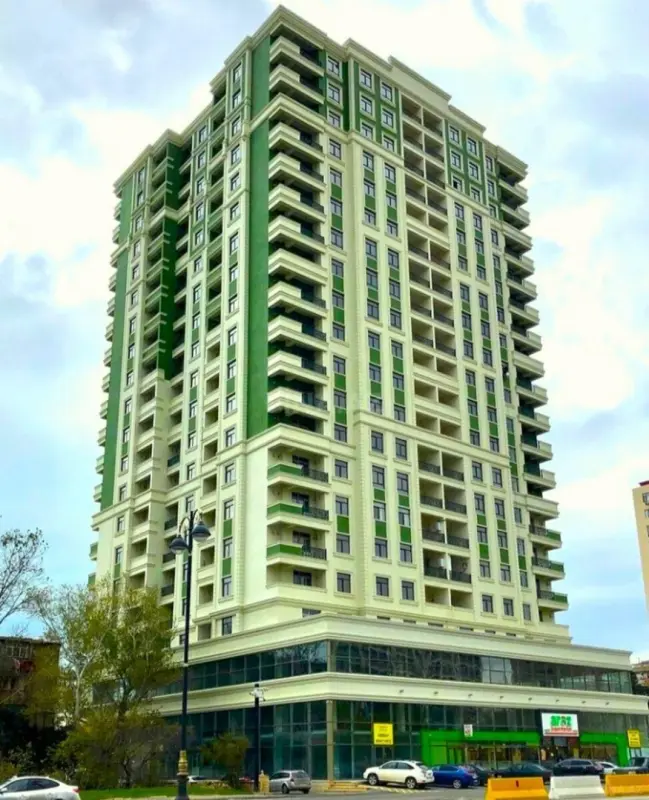 Satılır 3 otaqlı mənzil 105 m²
