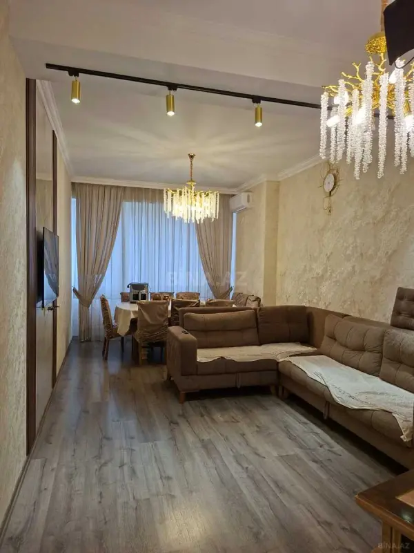 Satılır 3 otaqlı mənzil 116 m²