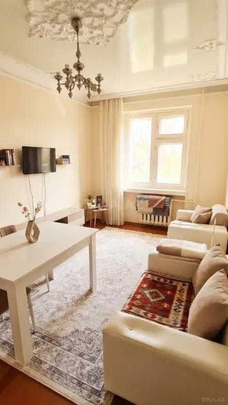 Satılır 3 otaqlı mənzil 87.9 m²