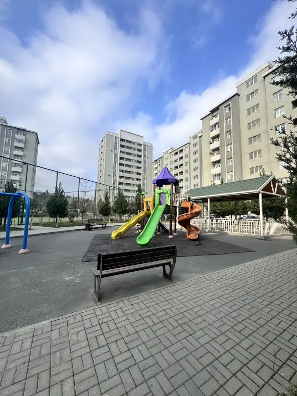 Satılır 2 otaqlı mənzil 38 m²