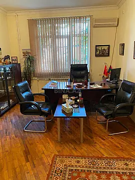 Kirayə verilir 3 otaqlı ofis 80 m² — Bakı 3 otaq 80.00 m²