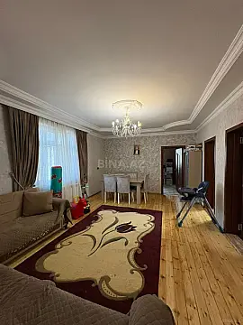 Satılır 8 otaqlı həyət evi 400 m² — Bakı, Qaraçuxur 8 otaq 400.00 m²