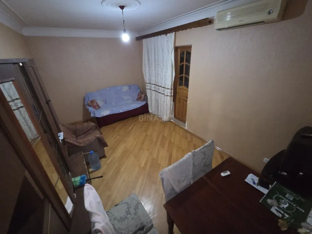 Satılır 2 otaqlı mənzil 75 m²