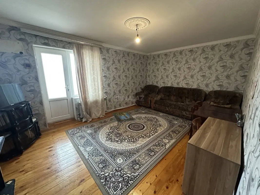Satılır 2 otaqlı mənzil 61.2 m²