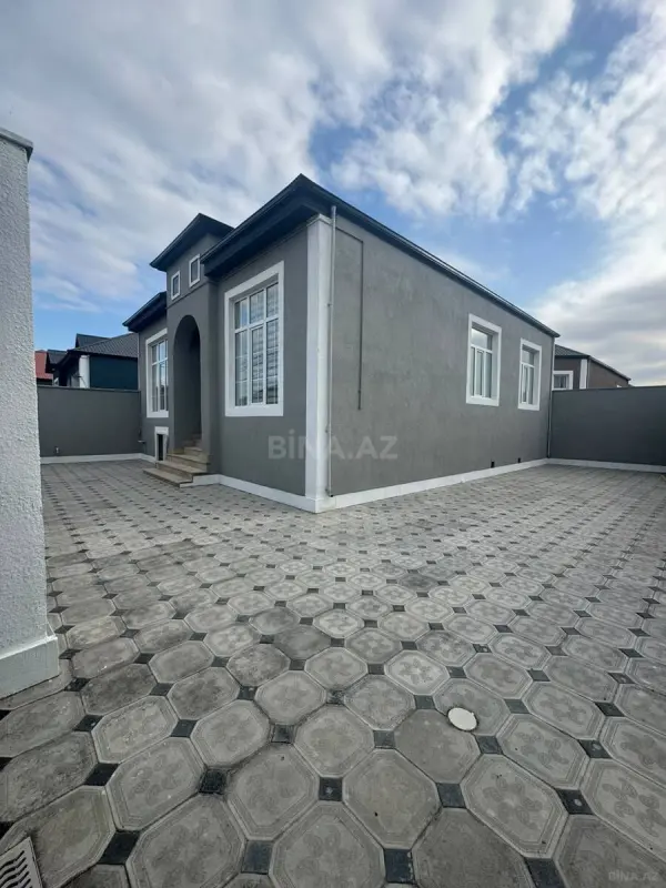 Satılır 4 otaqlı həyət evi 100 m²