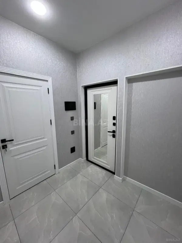 Satılır 2 otaqlı mənzil 61 m²
