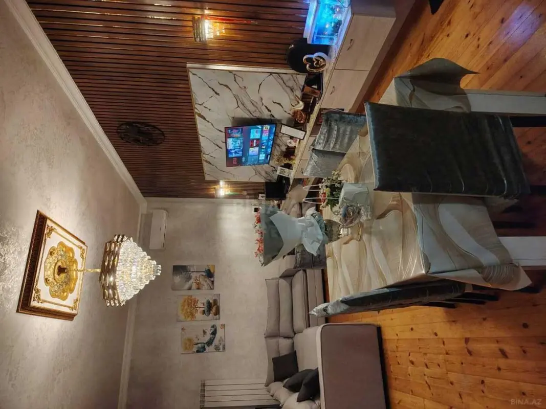 Satılır 6 otaqlı həyət evi 300 m²