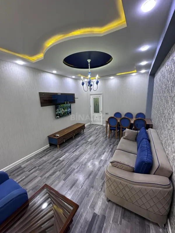 Kirayə verilir 2 otaqlı mənzil 65 m²