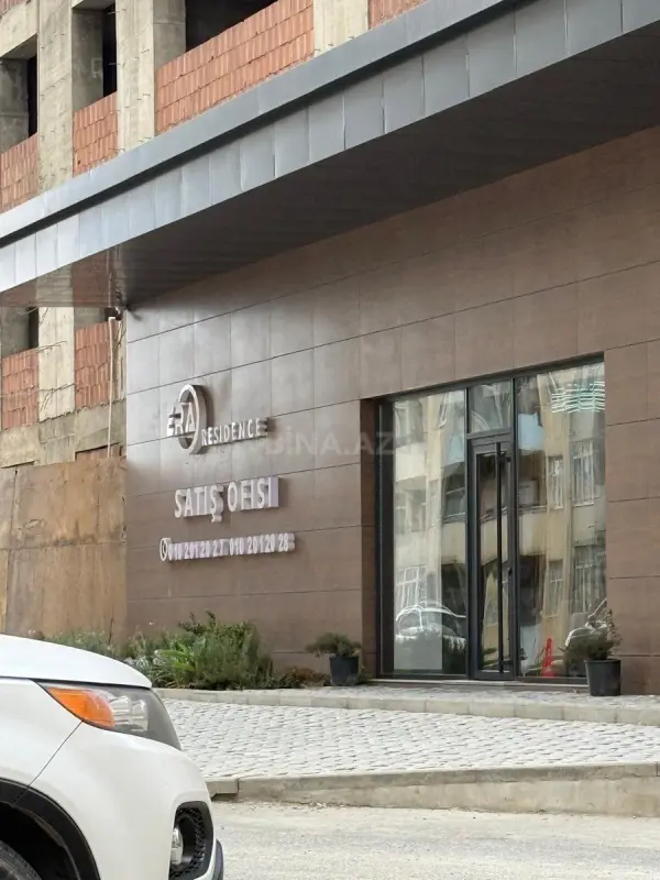 Satılır 3 otaqlı mənzil 140 m²