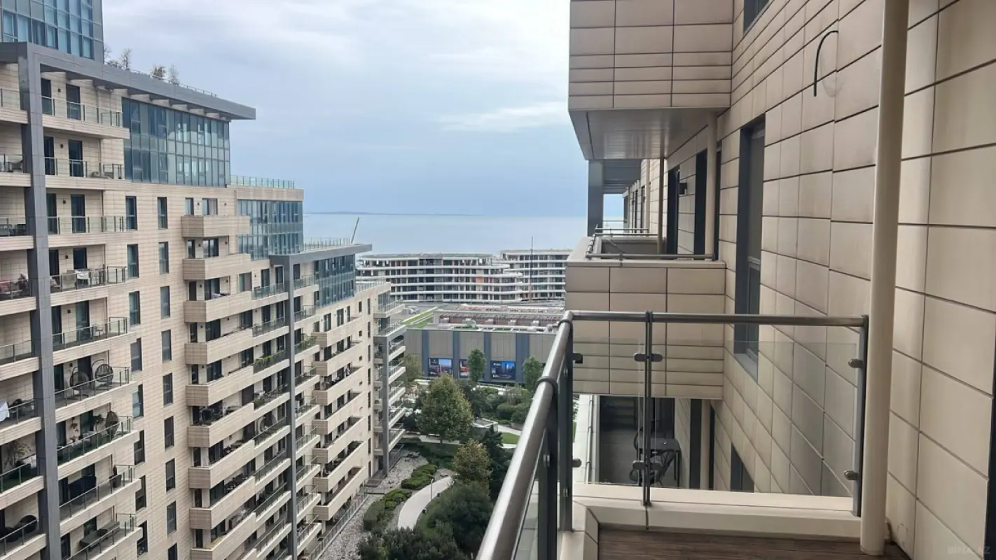 Kirayə verilir 3 otaqlı mənzil 235 m²