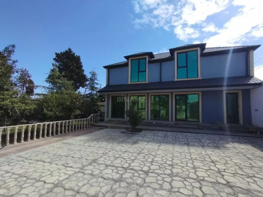 Satılır 3 otaqlı həyət evi 130 m²