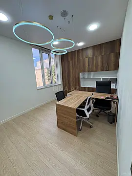 Kirayə verilir 3 otaqlı ofis 56 m² — Bakı 3 otaq 56.00 m²