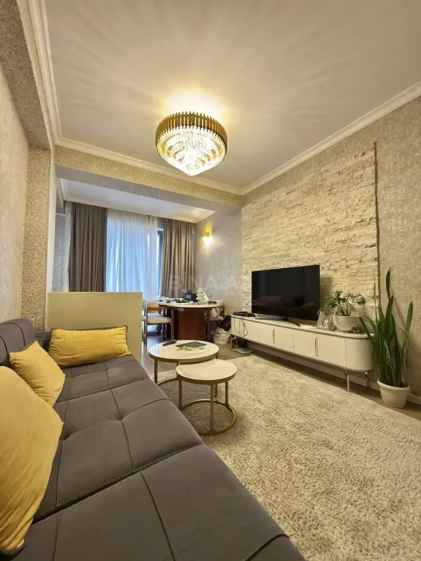 Satılır 3 otaqlı mənzil 120 m²