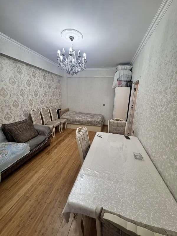 Satılır 2 otaqlı mənzil 42 m²