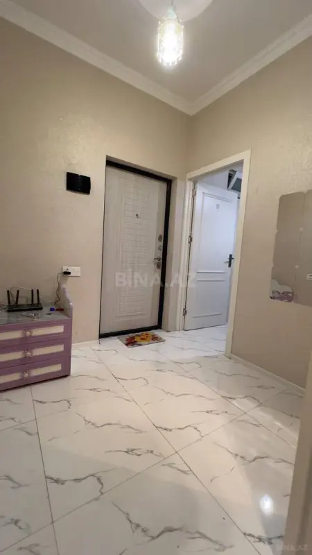 Kirayə verilir 2 otaqlı mənzil 79 m²
