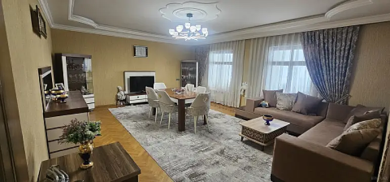 Kirayə verilir 4 otaqlı mənzil 110 m² — Bakı 4 otaq 110.00 m²