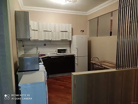 Satılır 3 otaqlı mənzil 130 m² — Bakı, Nizami 3 otaq 130.00 m²