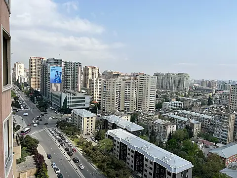 Satılır 3 otaqlı mənzil 155 m² — Bakı 3 otaq 155.00 m²