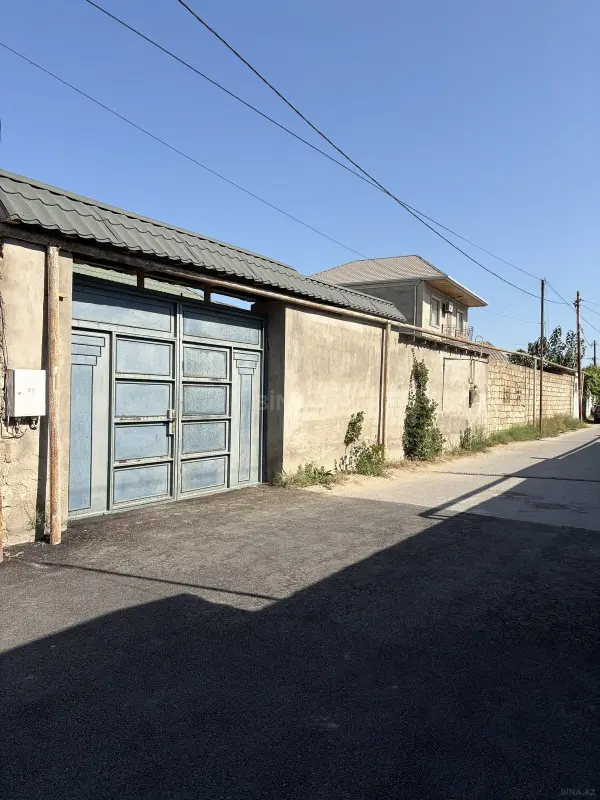 Satılır 4 otaqlı həyət evi 100 m²