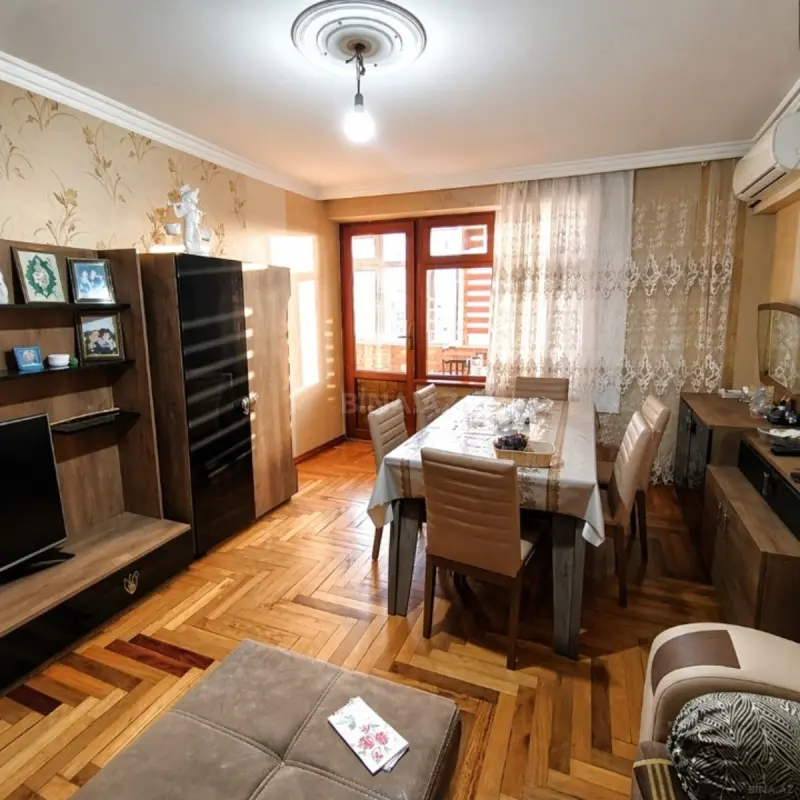 Satılır 3 otaqlı mənzil 70 m²