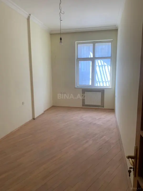 Satılır 3 otaqlı mənzil 120 m²