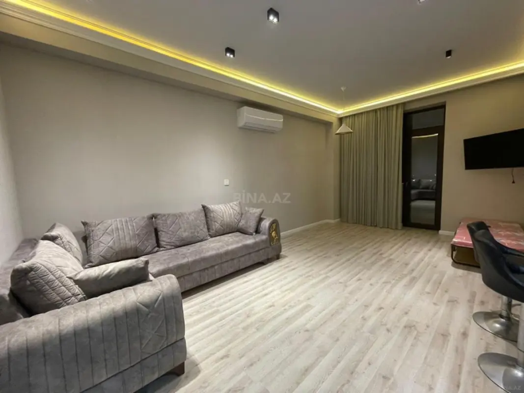 Kirayə verilir 2 otaqlı mənzil 80 m²