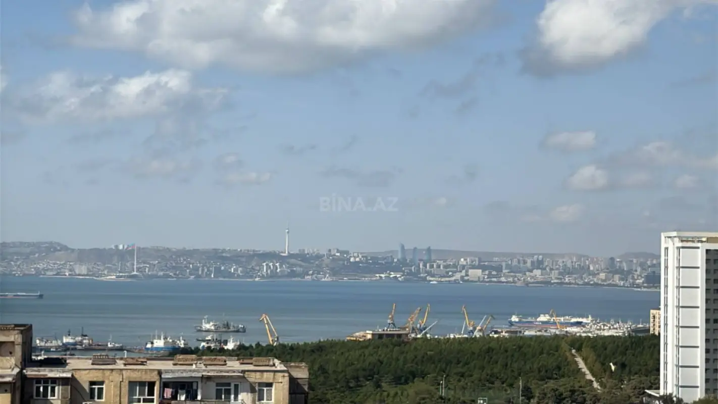 Satılır 2 otaqlı mənzil 67 m²