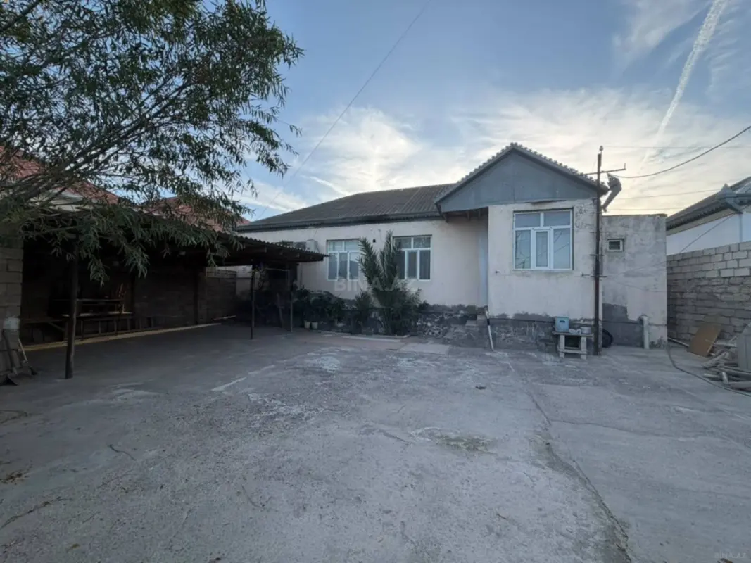 Satılır 3 otaqlı həyət evi 100 m²