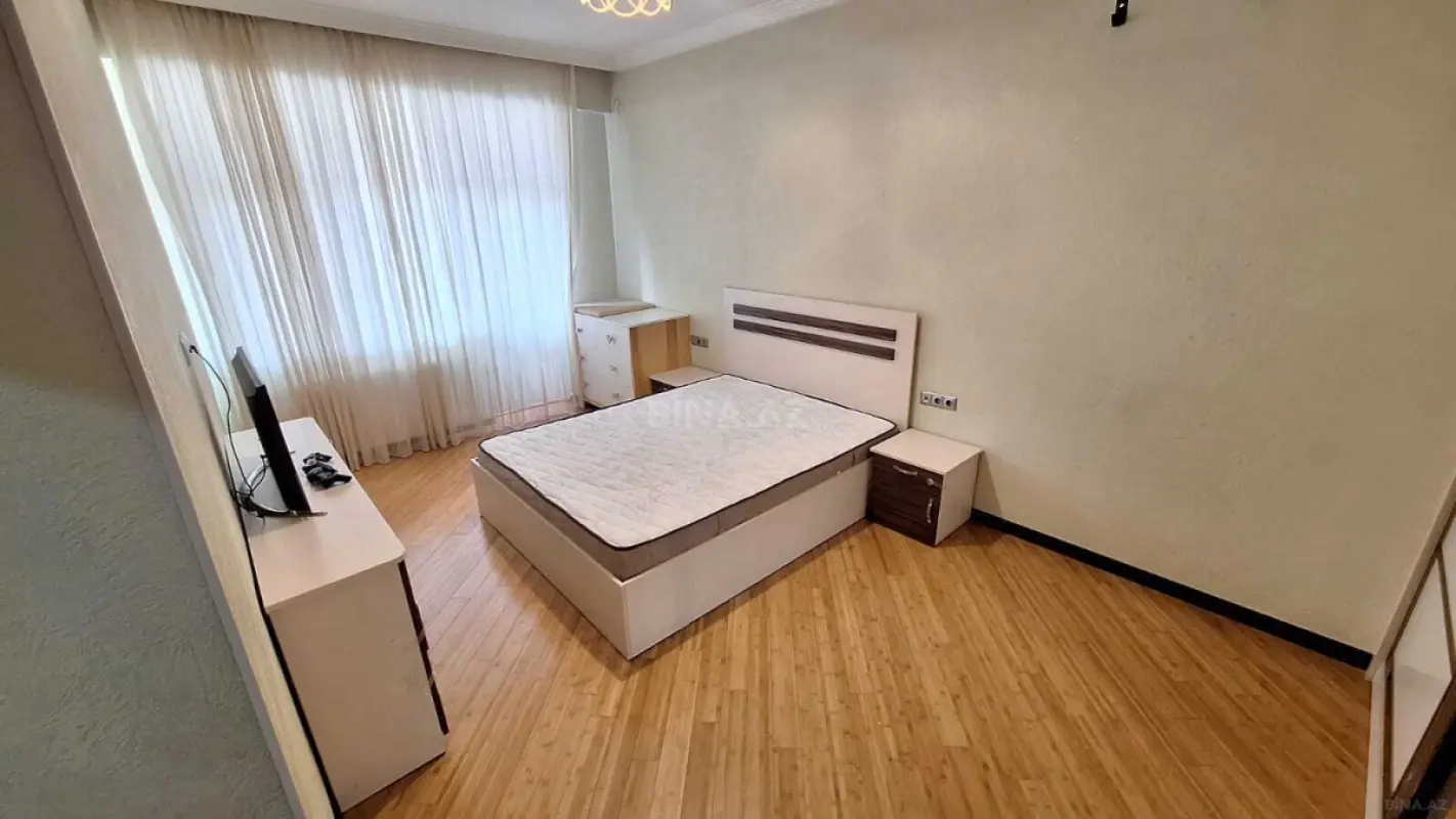 Kirayə verilir 2 otaqlı mənzil 55 m²