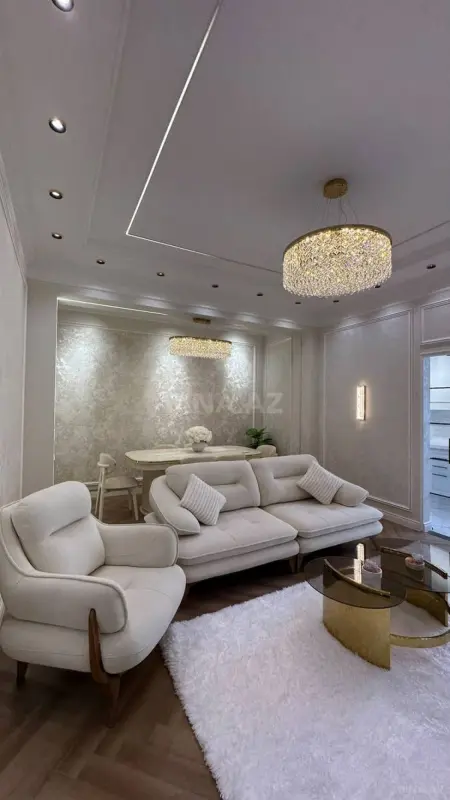 Satılır 3 otaqlı mənzil 105 m²