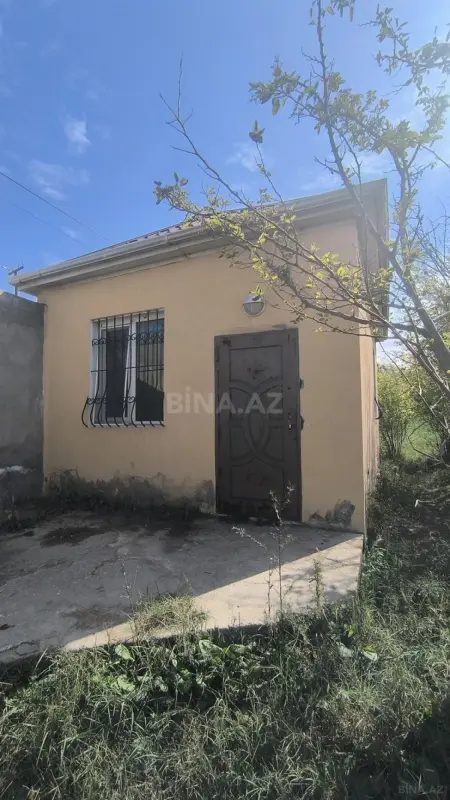 Satılır 1 otaqlı həyət evi 40 m²