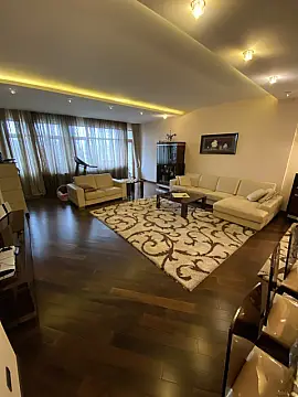 Satılır 4 otaqlı mənzil 184 m² — Bakı 4 otaq 184.00 m²
