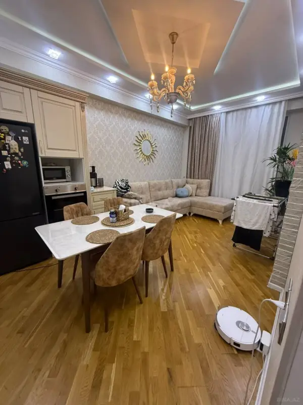 Satılır 2 otaqlı mənzil 67 m²