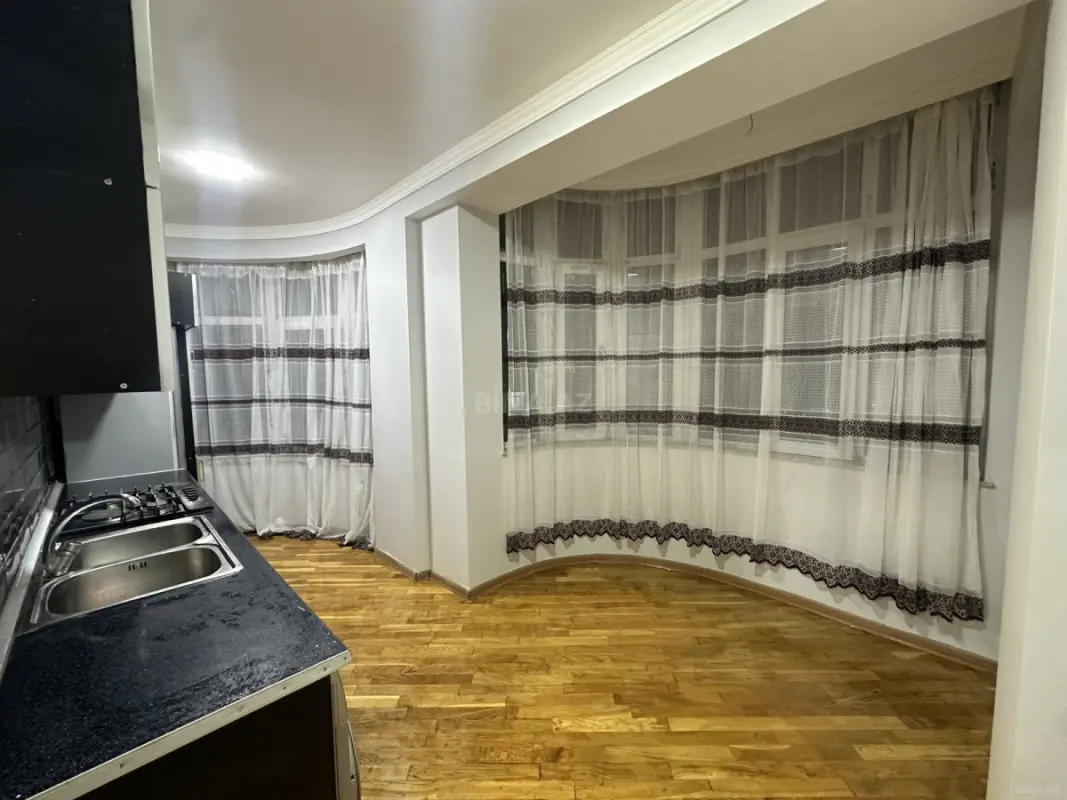 Satılır 2 otaqlı mənzil 58 m²