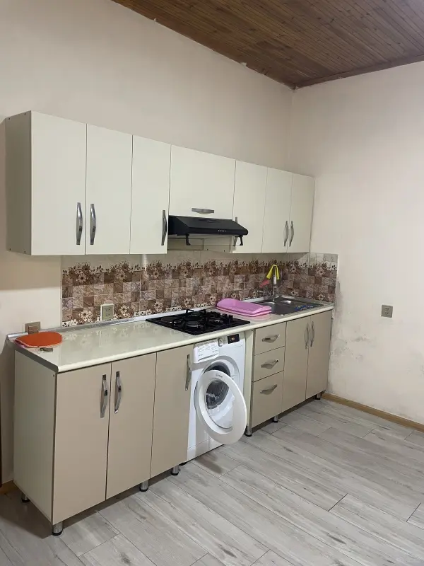 Kirayə verilir 2 otaqlı həyət evi 45 m²