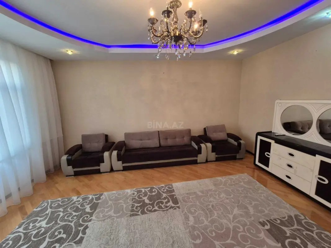 Satılır 3 otaqlı mənzil 98 m²