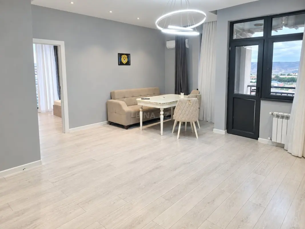 Kirayə verilir 3 otaqlı mənzil 78 m²