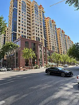 Satılır 3 otaqlı mənzil 113 m² — Bakı 3 otaq 113.00 m²