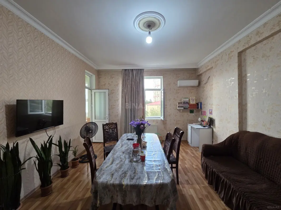 Satılır 3 otaqlı mənzil 88 m²