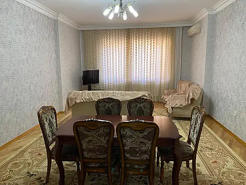 Satılır 3 otaqlı mənzil 135 m² — Bakı 3 otaq 135.00 m²