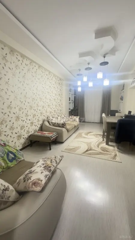 Satılır 3 otaqlı mənzil 105 m²