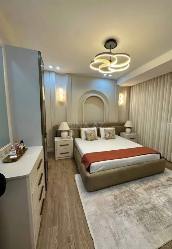 Kirayə verilir 3 otaqlı mənzil 120 m²