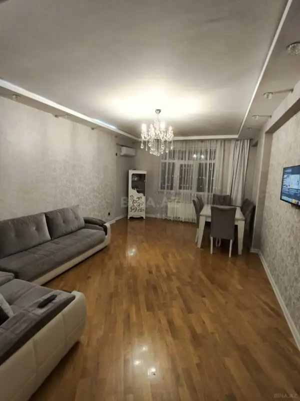 Satılır 4 otaqlı mənzil 111 m²