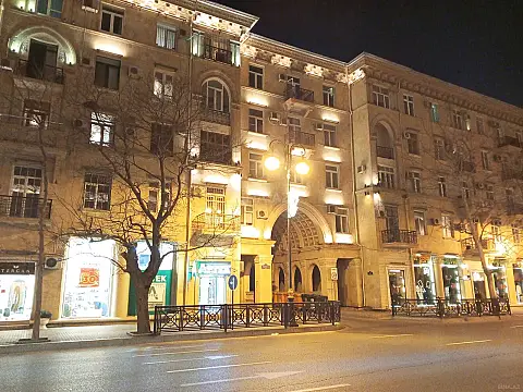 Kirayə verilir 1 otaqlı mənzil 40 m² — Bakı 1 otaq 40.00 m²