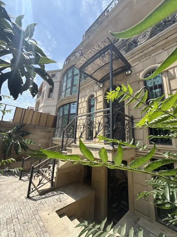 Satılır 5 otaqlı həyət evi 150 m²
