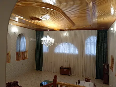 Satılır 4 otaqlı həyət evi 286 m² — Gəncə 4 otaq 286.00 m²
