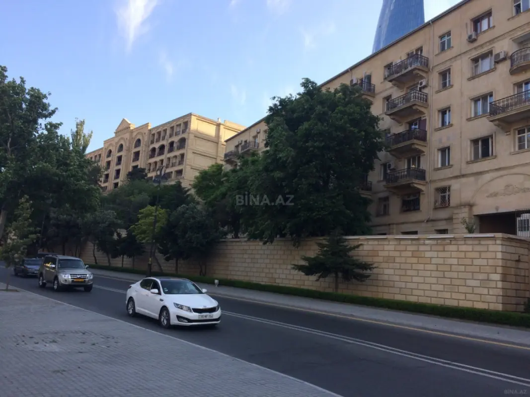 Satılır 1 otaqlı mənzil 40 m²