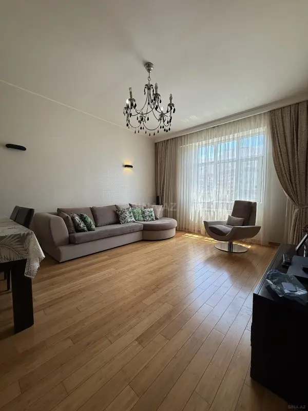 Satılır 3 otaqlı mənzil 94 m²